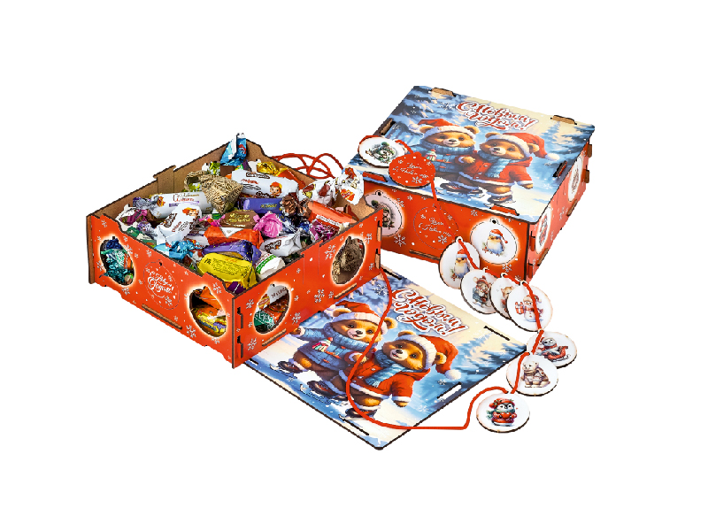 Подарочная упаковка - из фанеры "Квадрат с гирляндой" 